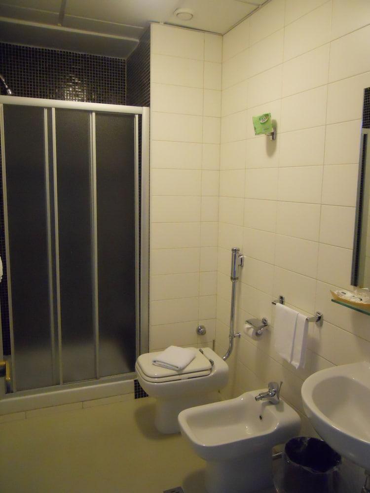 Executive Business Hotel Bari Luaran gambar